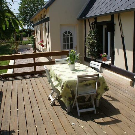 Gite "Lovely Normandy" Sainte-Marguerite-de-l'Autel Esterno foto