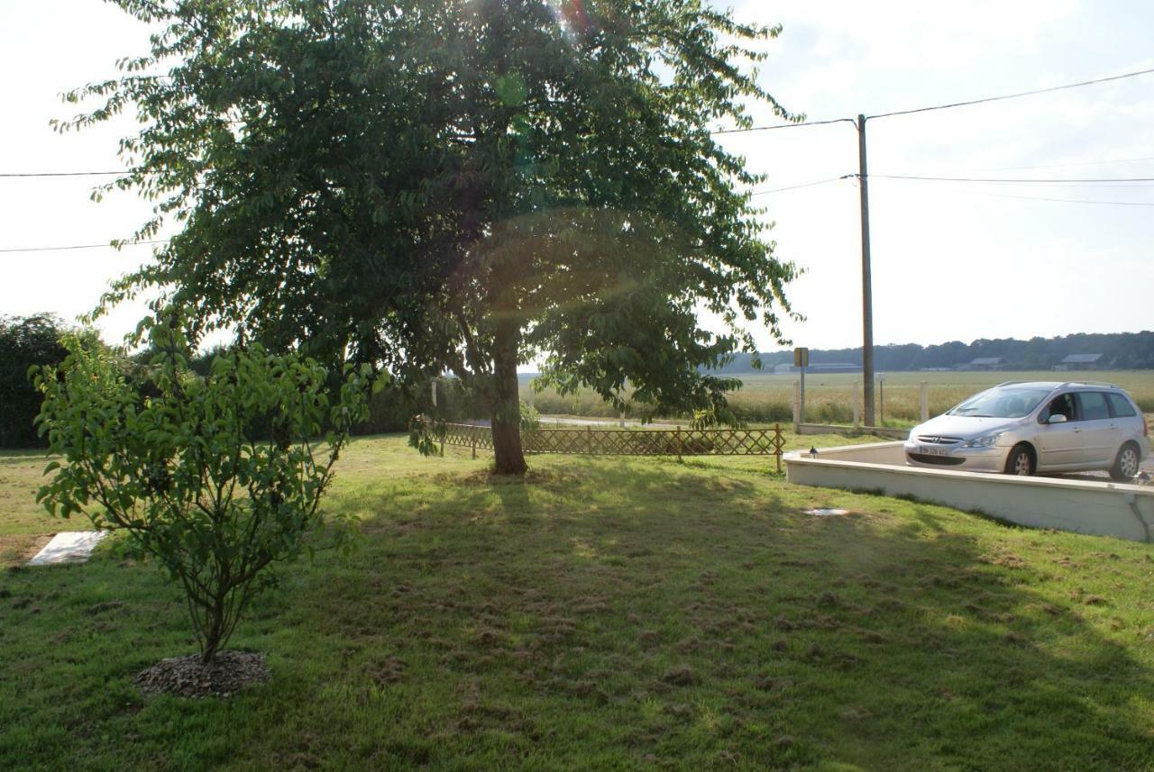 Gite "Lovely Normandy" Sainte-Marguerite-de-l'Autel Esterno foto